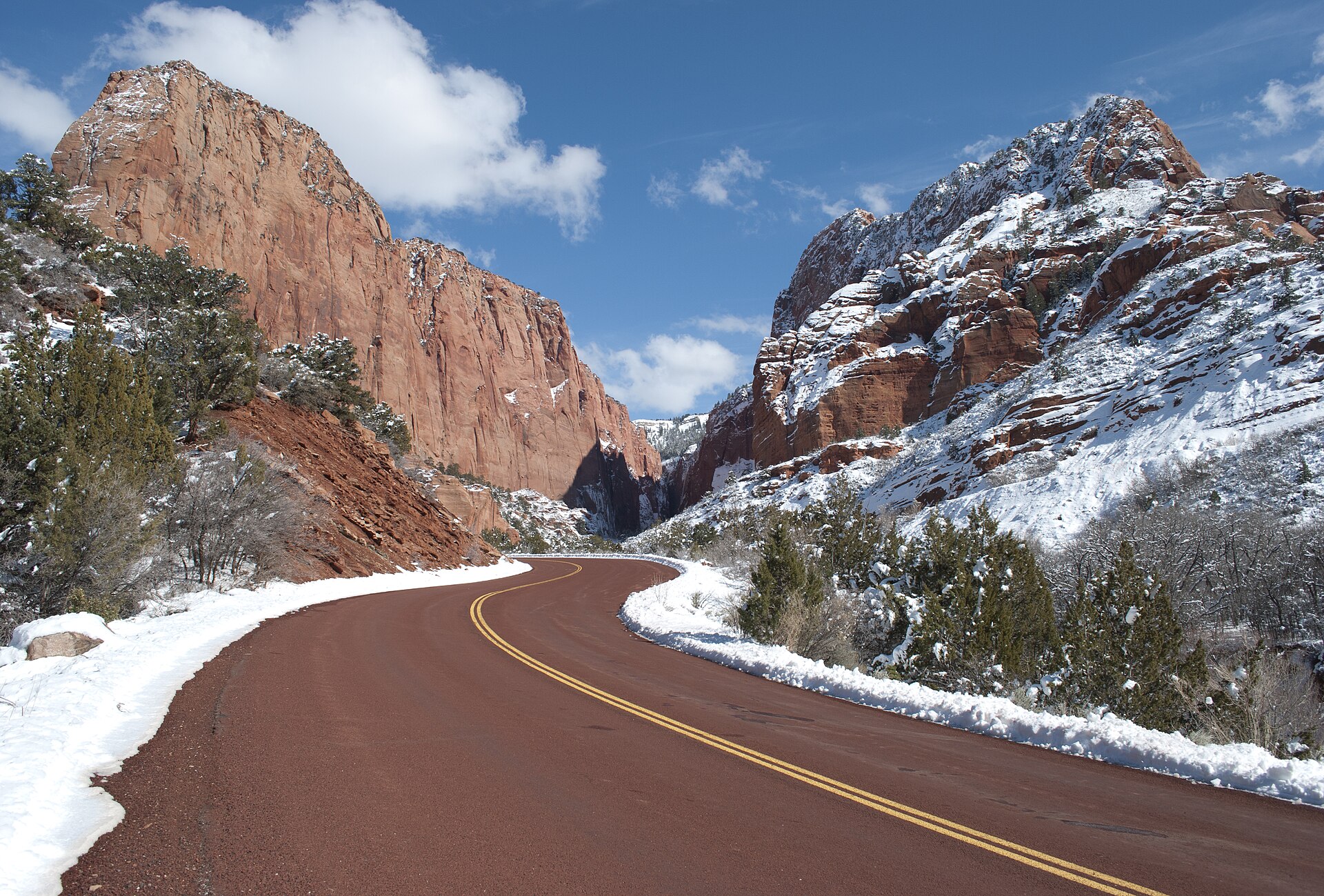 kolob canyons scenic drive — red sandstone finger canyons along Kolob Canyons Road in Zion National Park